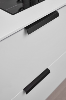 Ручка BENCH, м/о 160мм, L200 мм, чорний браш