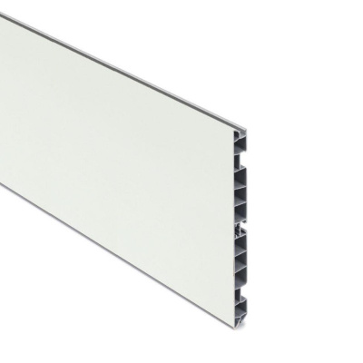 Цоколь пластиковый Scilm H=100 мм, L=4000 мм, белый матовый